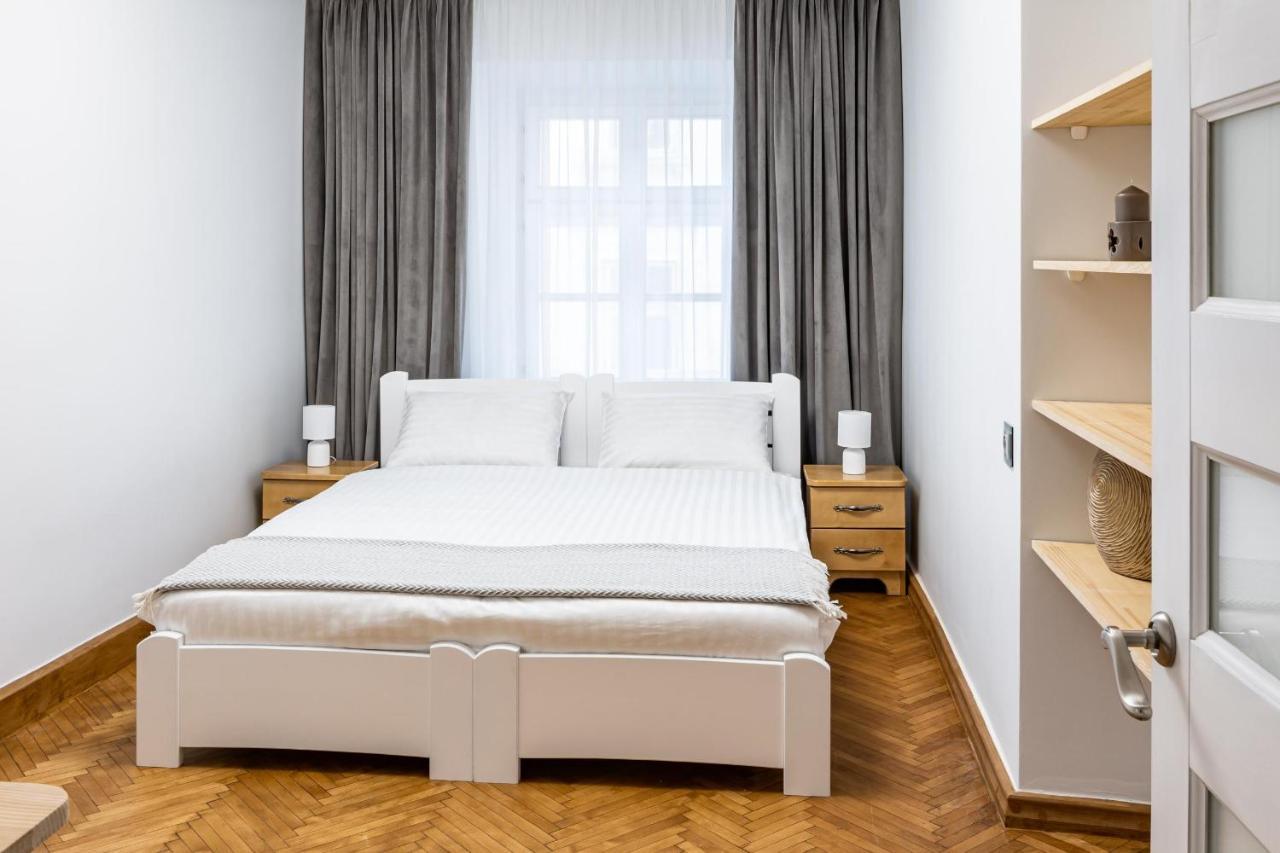 Romari Apartment Вірменська Lviv Buitenkant foto