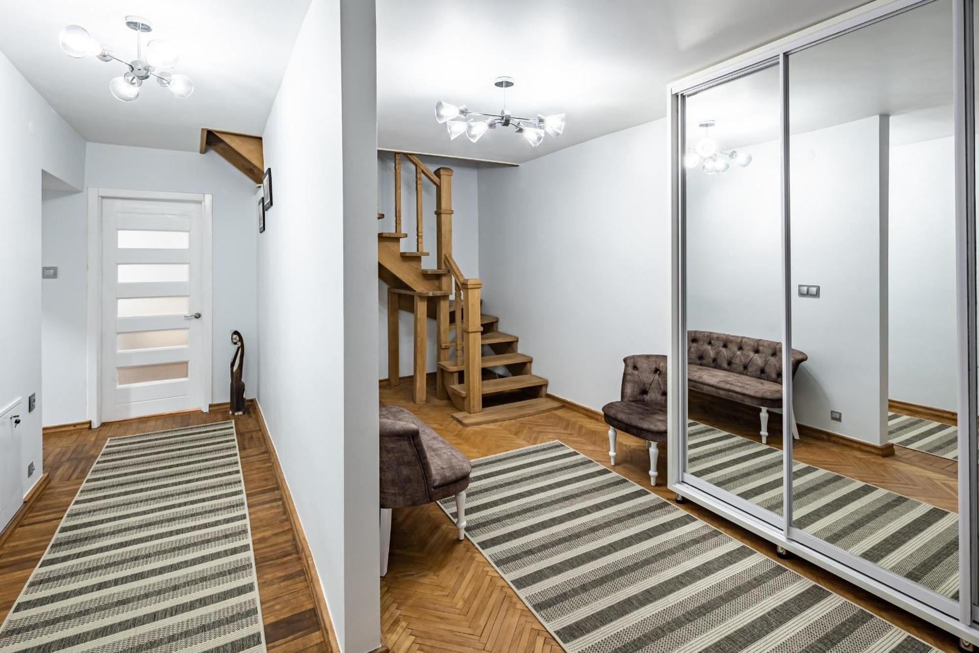 Romari Apartment Вірменська Lviv Buitenkant foto